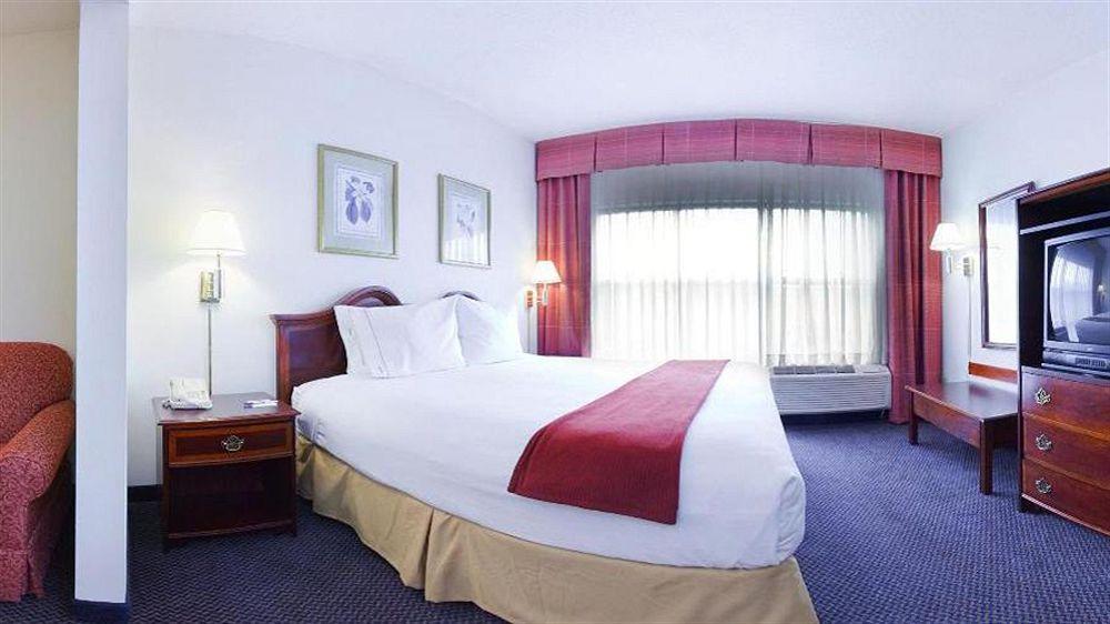 Holiday Inn Express Hillsborough-Durham Area By Ihg Exterior foto