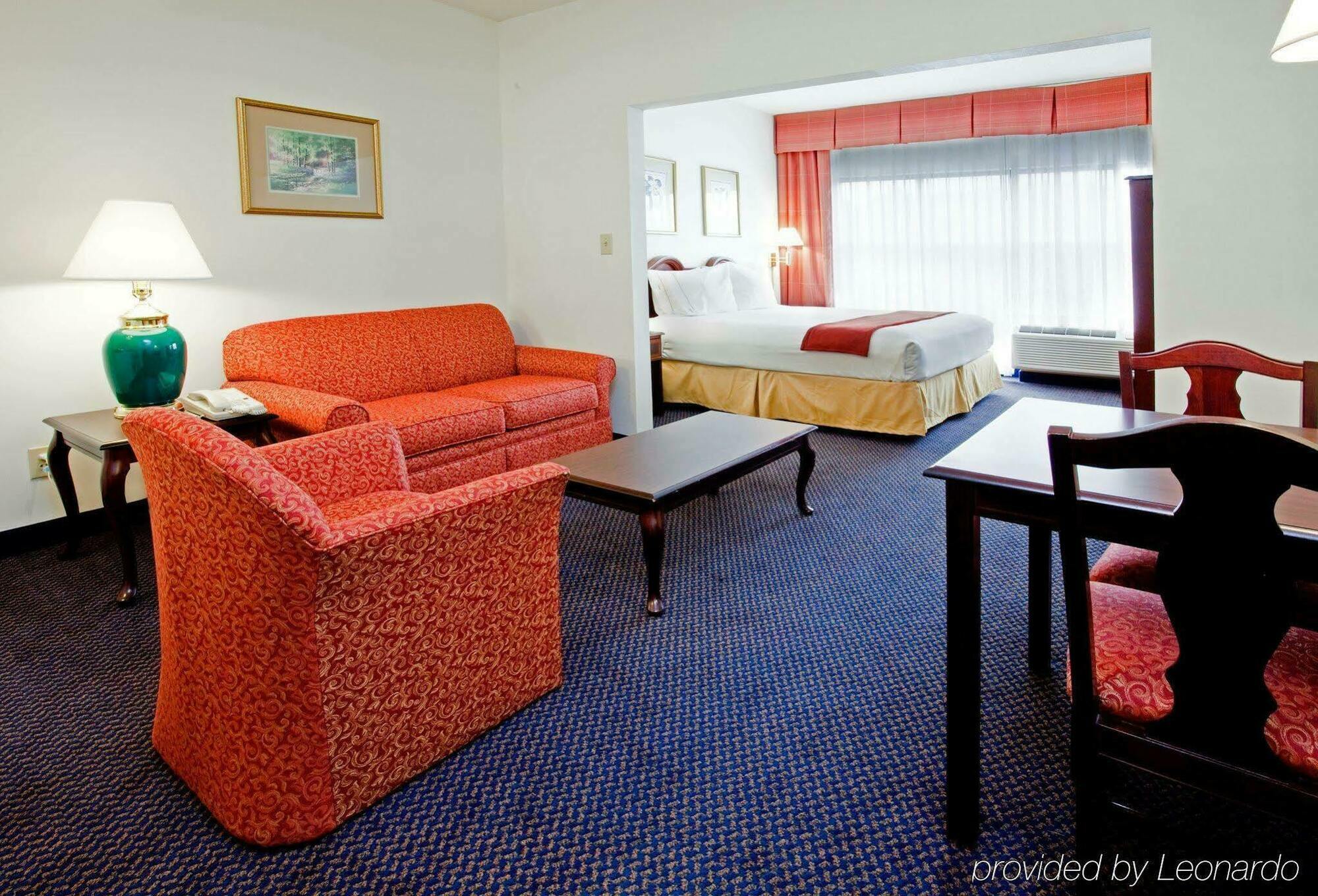 Holiday Inn Express Hillsborough-Durham Area By Ihg Exterior foto